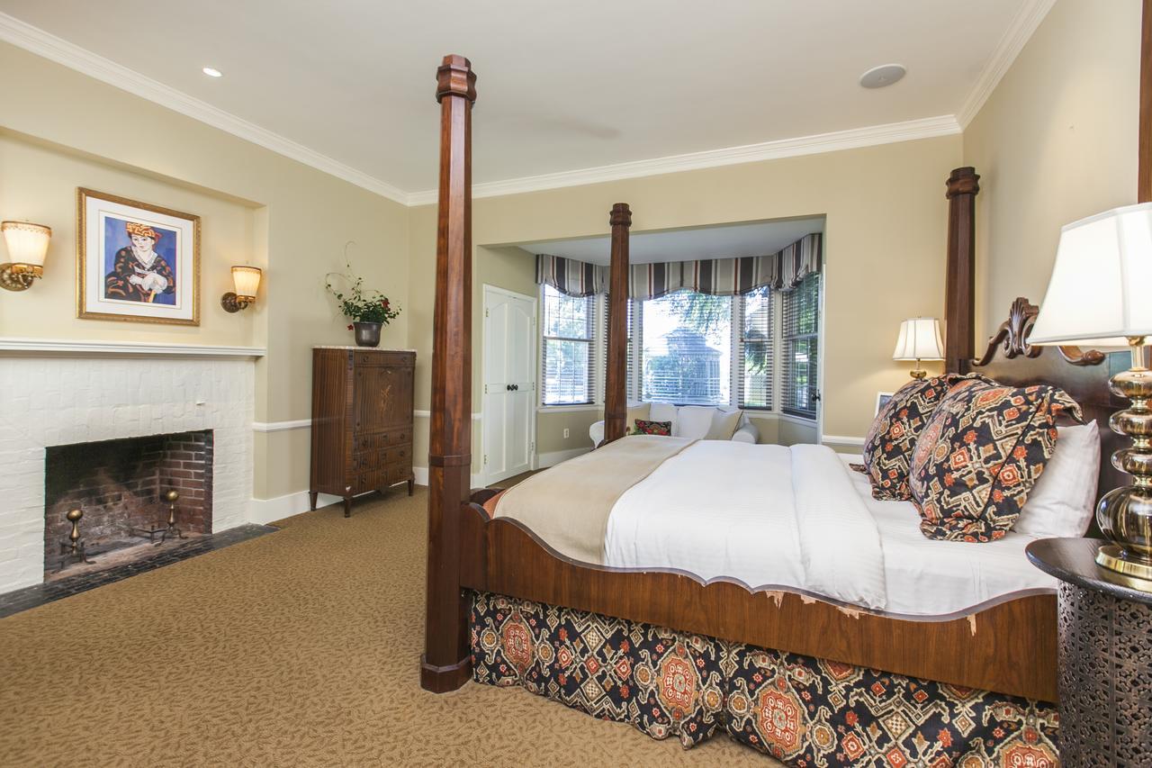 Bed and Breakfast Glen Gordon Manor Huntly Exterior foto